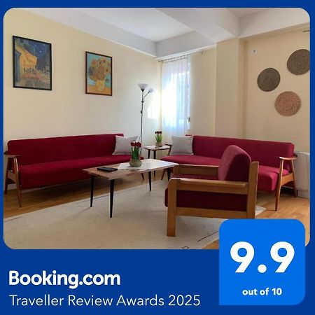 סקופיה Bright Top Floor Apartment With Free Parking מראה חיצוני תמונה